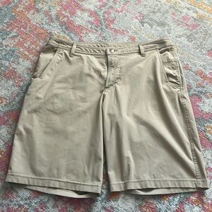 Lululemon khaki shorts
